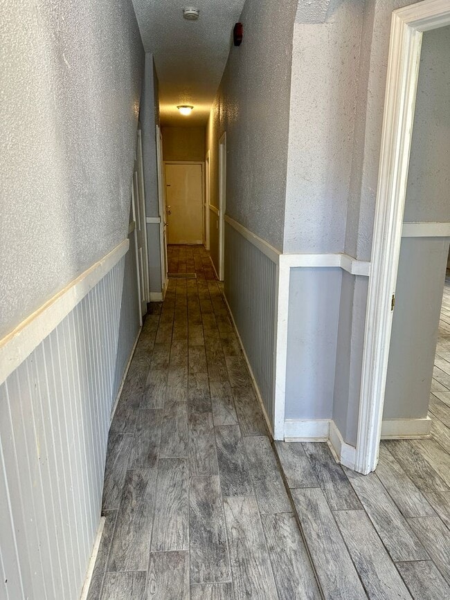 Photo - 1 BED | 1 BATH | PRIVATE BACK PATIO | WEST...