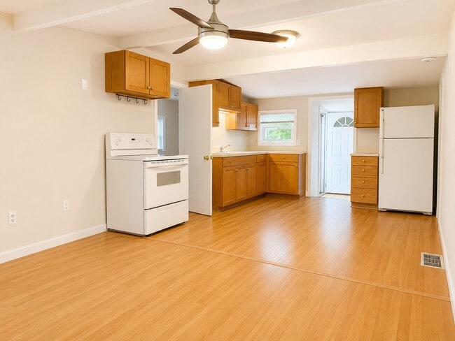 Photo - 27 Nickerson Rd