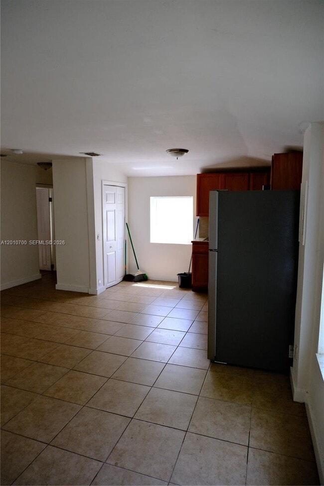 Photo - 1455 NE 146th St Unit B