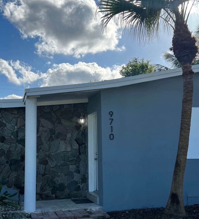 Photo - 9700 SW 161st St Unit 97