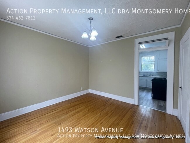 Photo - 1493 Watson St