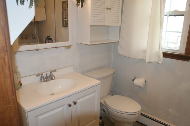 Photo - 18 Fayette Rd Unit 2