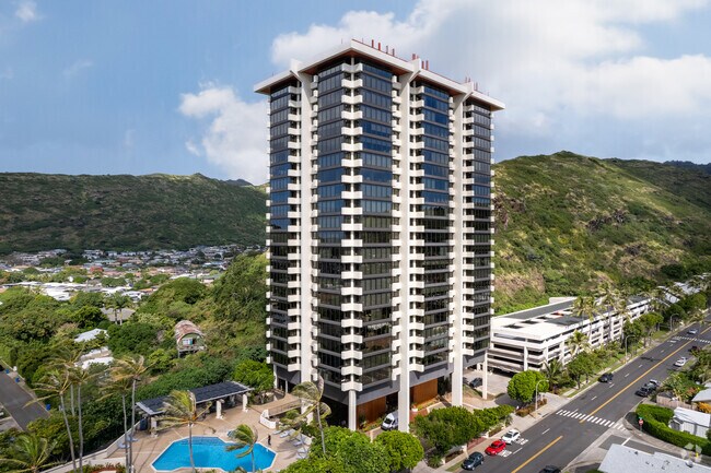 Photo - Mount Terrace Condominiums