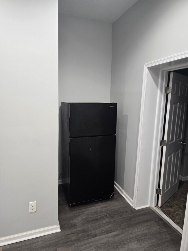 Photo - 342 N 52nd St Unit 2