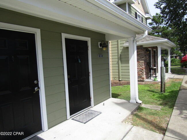 Photo - 212 Cape Cod Dr