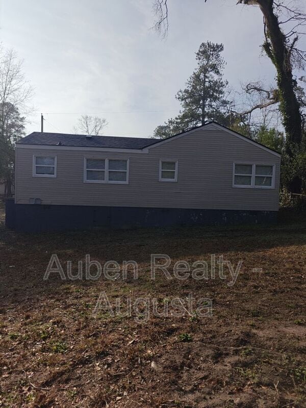 Photo - 2913 Hummingbird Ln