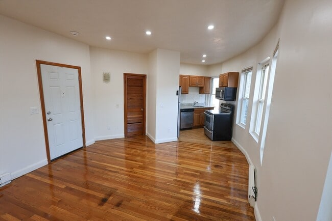 Photo - 1 Kenilworth St Unit 5