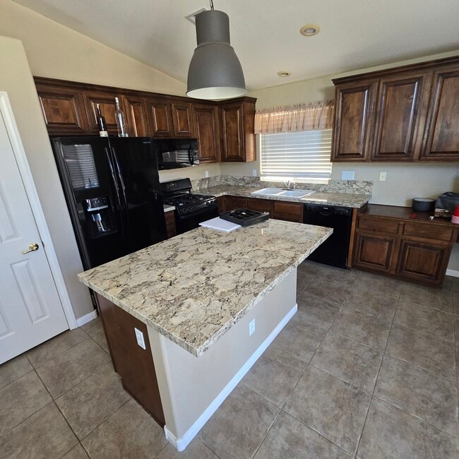 Building Photo - 9936 Willowbrook Pond Rd Rental