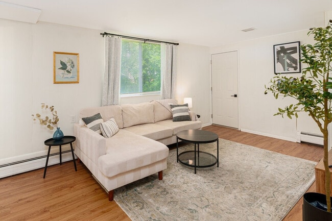 Building Photo - 26 Finley St