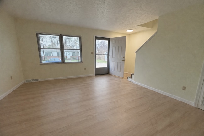 Photo - 526 Broadway Ave