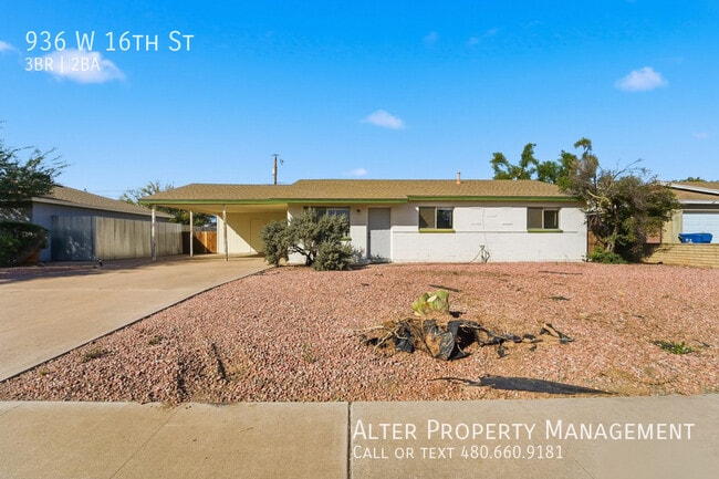 Photo - 936 W 16th St