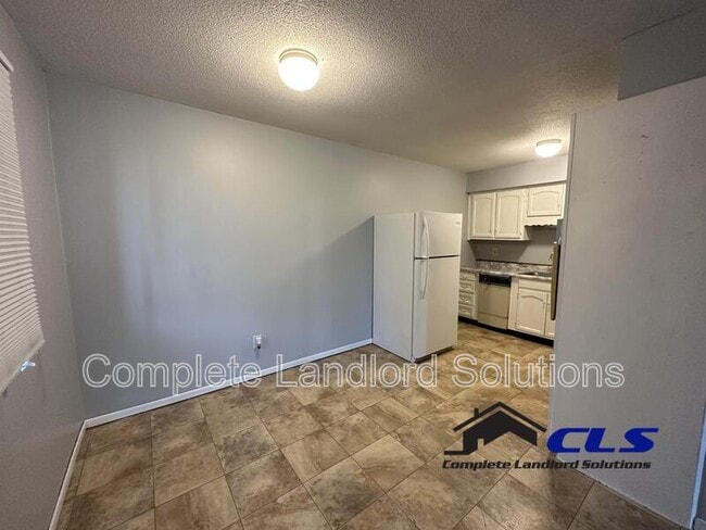 Photo - 626 E Curry Dr