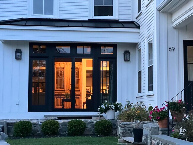 69 Atlantic Ave