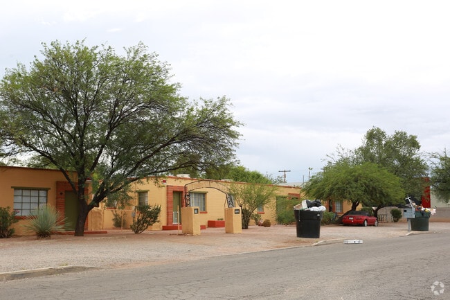 Tumbleweed Apartments - Tumbleweed Apartments