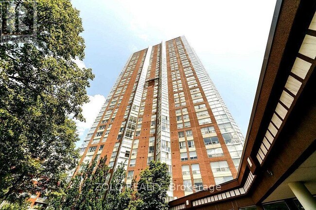 Photo - 7 Concorde Pl Unité 3601