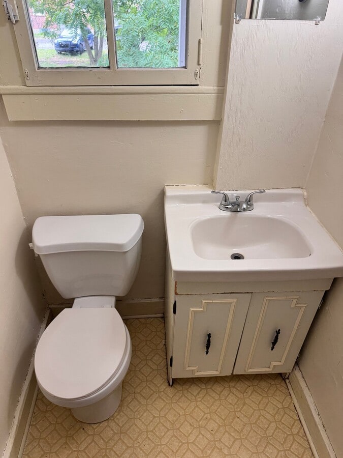 Photo - 538 W Beaver Ave