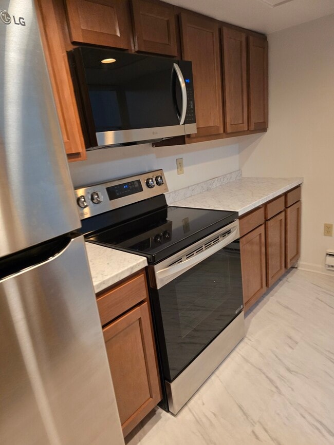 Building Photo - 1212 W Water St Unit 208 Rental