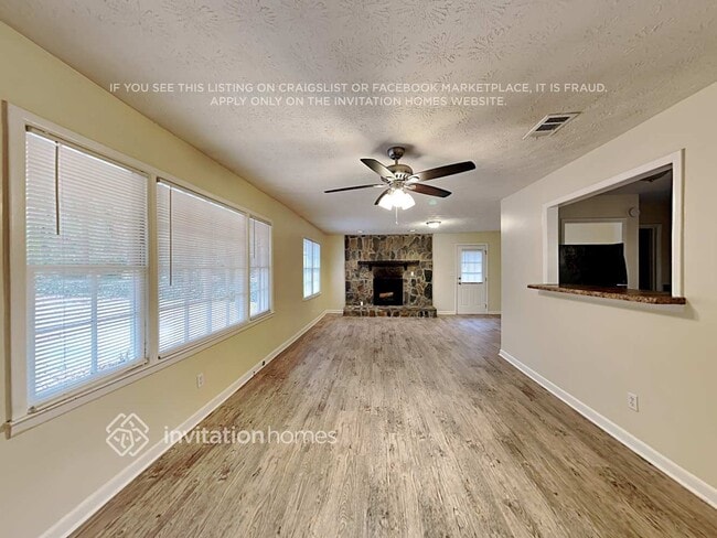 Photo - 3500 Rogers Dr