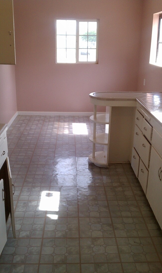 Photo - 901 Chester Pl