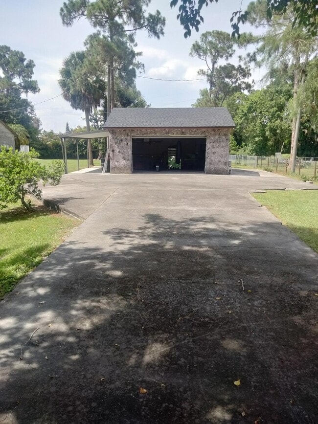 Photo - 17251 35th Pl N