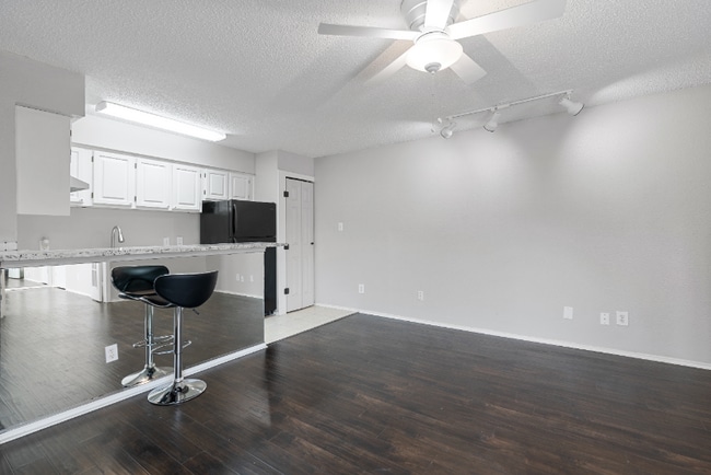 Photo - 1712 Baird Farm Cir Unidad 2303 Rental