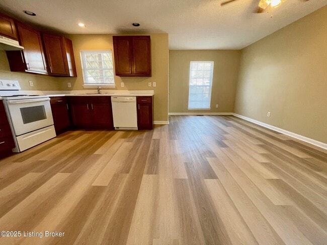 Photo - 2650 Lindsay Ave Unit 1