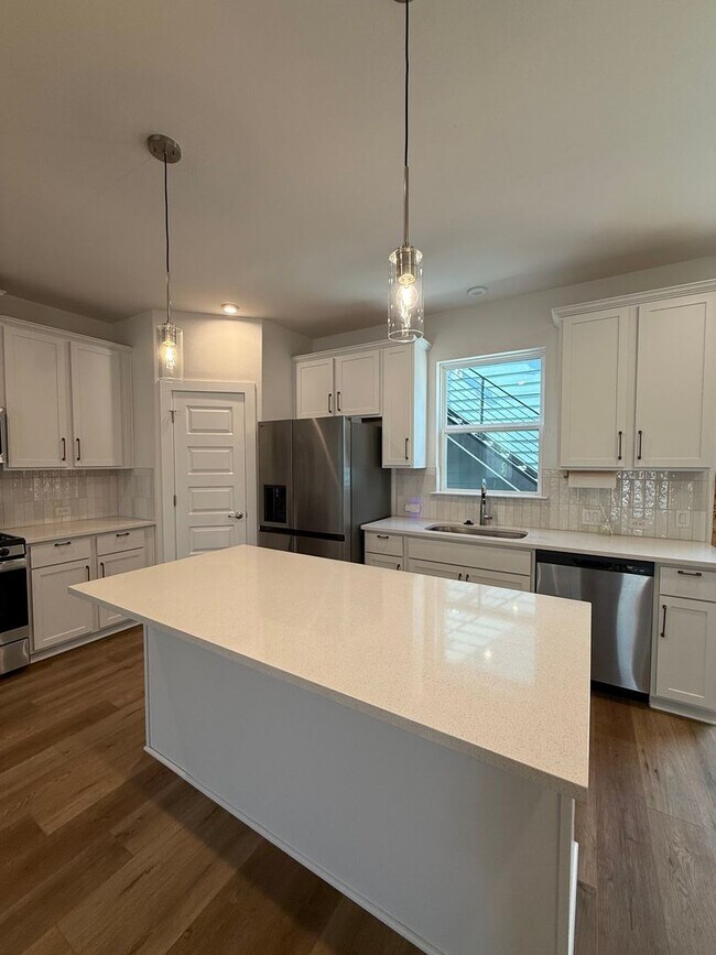 Photo - 6414 Cowman Wy
