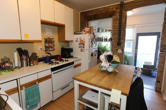 Photo - 906 W Fletcher St Unit J02P