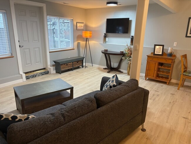 Entry to Living Room - 7231 E Chester Heights Cir