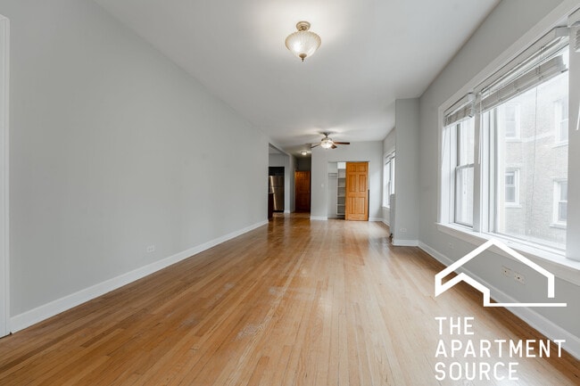 Photo - 1952 W Leland Ave Unit 2