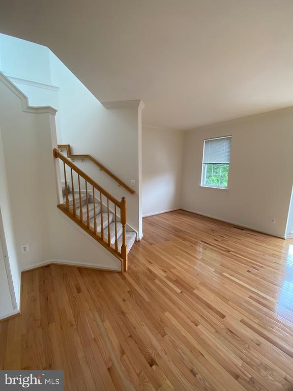 Photo - 2560 Belcroft Pl
