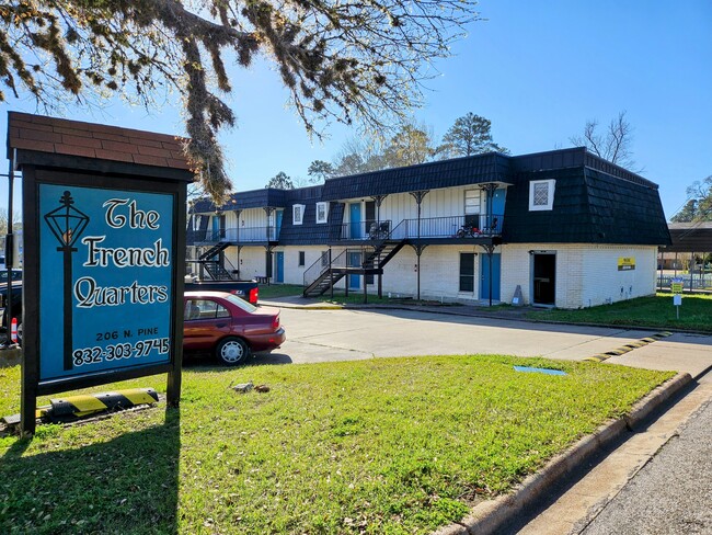 Building Photo - French Quarter Apartments