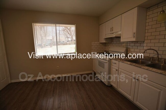 Photo - 3607 W 47th St