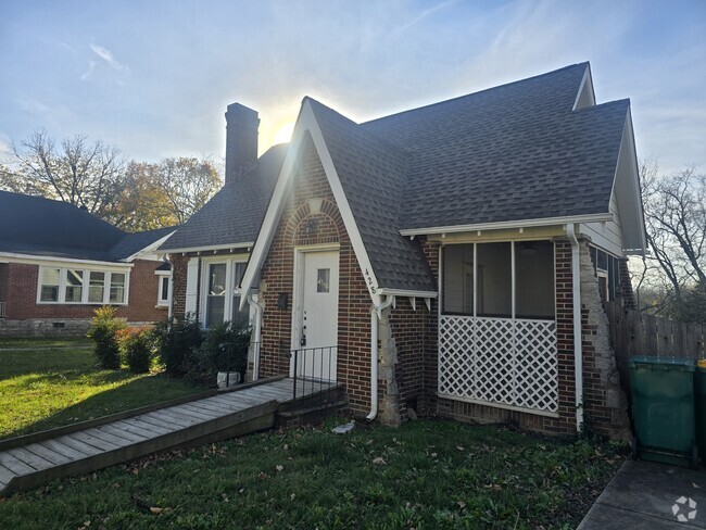 Building Photo - 428 Highland Ave Rental