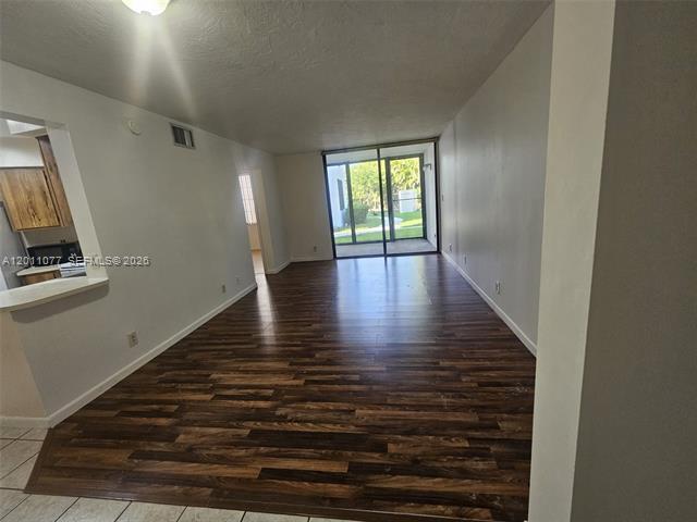 Photo - 211 Lake Pointe Dr Unit 108- ML# A12011077