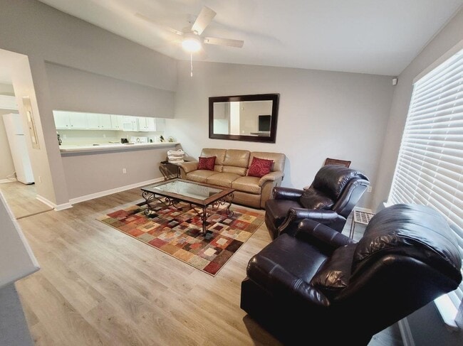 Photo - 4434 Gearhart Rd