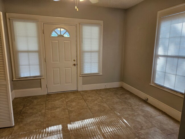 Building Photo - 2650 Post St Unit 2652 A Rental