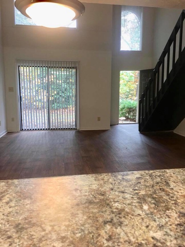 The Villas of East Cobb Apartments For Rent in Marietta, GA