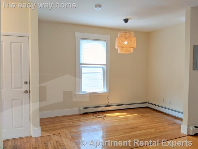 Photo - 397 Washington St Unit #2