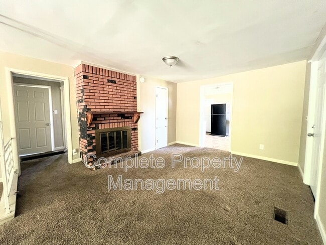 Photo - 3625 Grasselli Ave SW