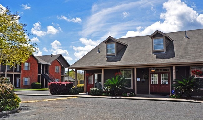 Bluebonnet Ridge Apartments - Bluebonnet Ridge Apartments