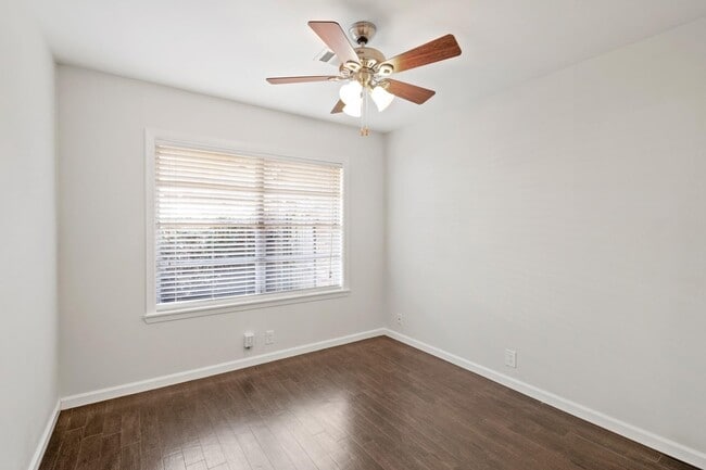 Photo - 2206 Ansbury Dr