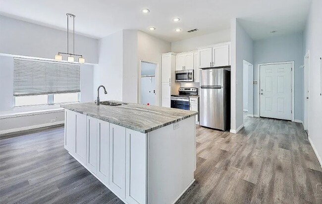 Cocina - 509 Creekside Dr