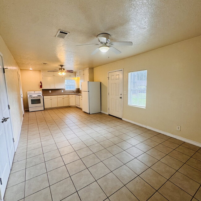 Photo - Now leasing this charming 2-Bedroom | 1-Bathroom Single-Family Home in Bridge City, TX