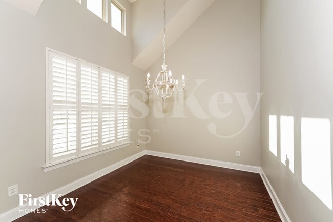 Photo - 314 Glen Cross Way