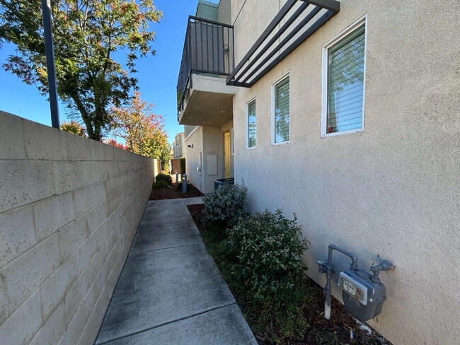 Photo - Fresh 3 Bed, 2 Bath Home - Close to shopping!