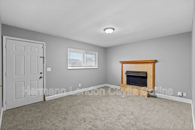 Photo - 2265 Grants Pkwy
