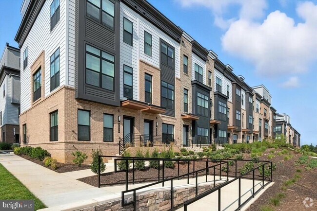 Building Photo - 2016 Tysons Ridgeline Rd Rental
