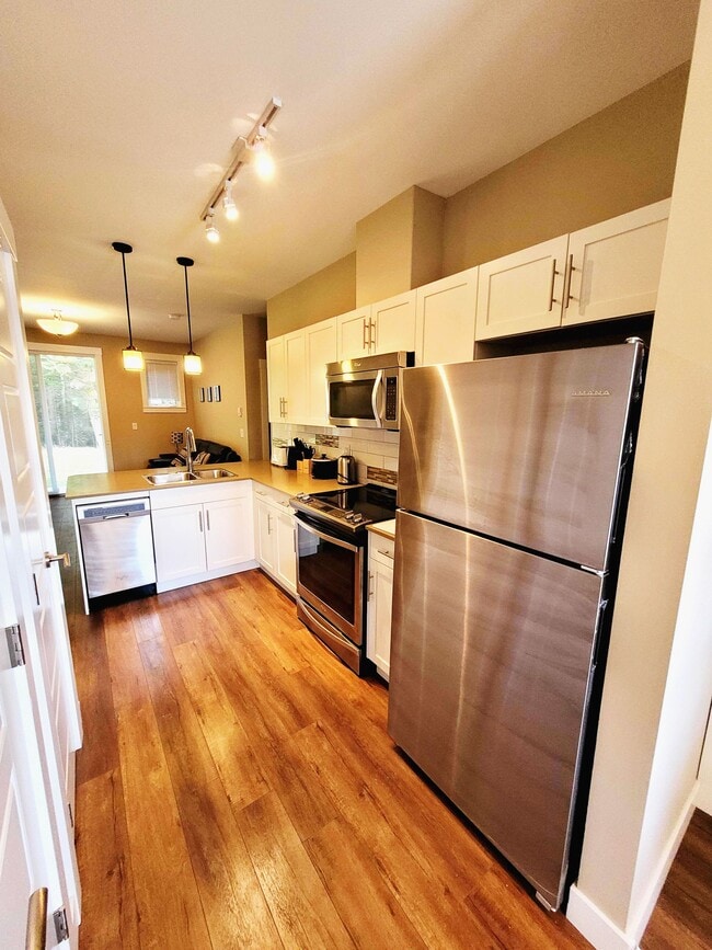 $2,695.00 / Month - 2 Bed 2 Bath - AVAILABLE 2026-01-01 - KITIMAT - $2,695.00 / Month - 2 Bed 2 Bath - AVAILABLE 2026-01-01 - KITIMAT Unit 303