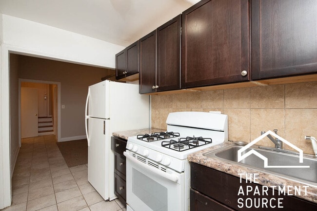 Photo - 1371 W Estes Ave Unit 3C